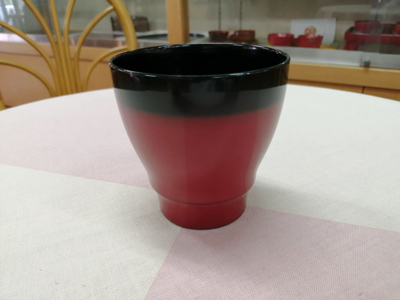 ぼかし焼酎カップ　朱内黒