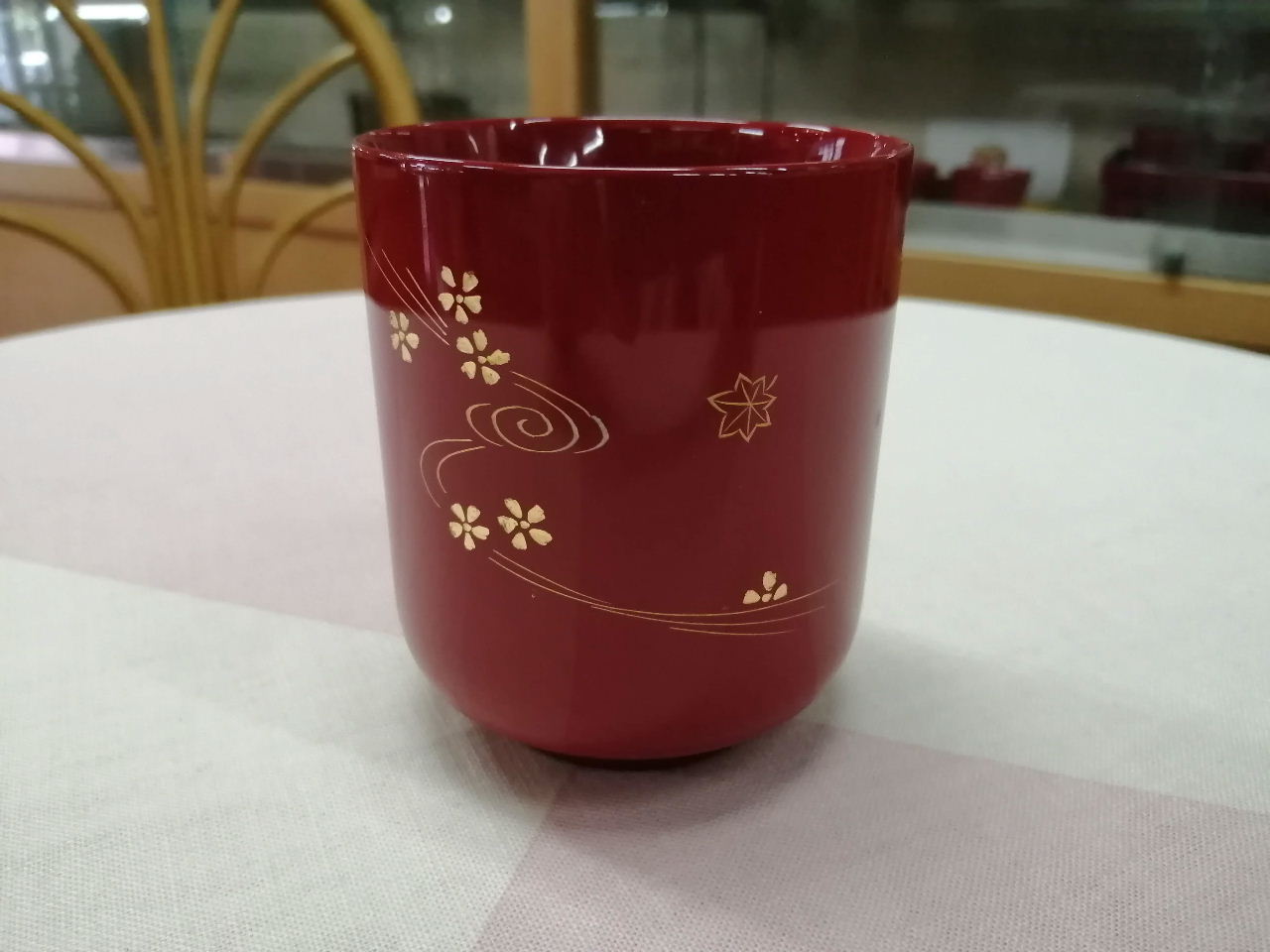 春秋流し沈金　湯呑　総朱