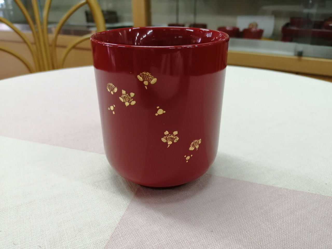 小梅沈金　湯呑　総朱