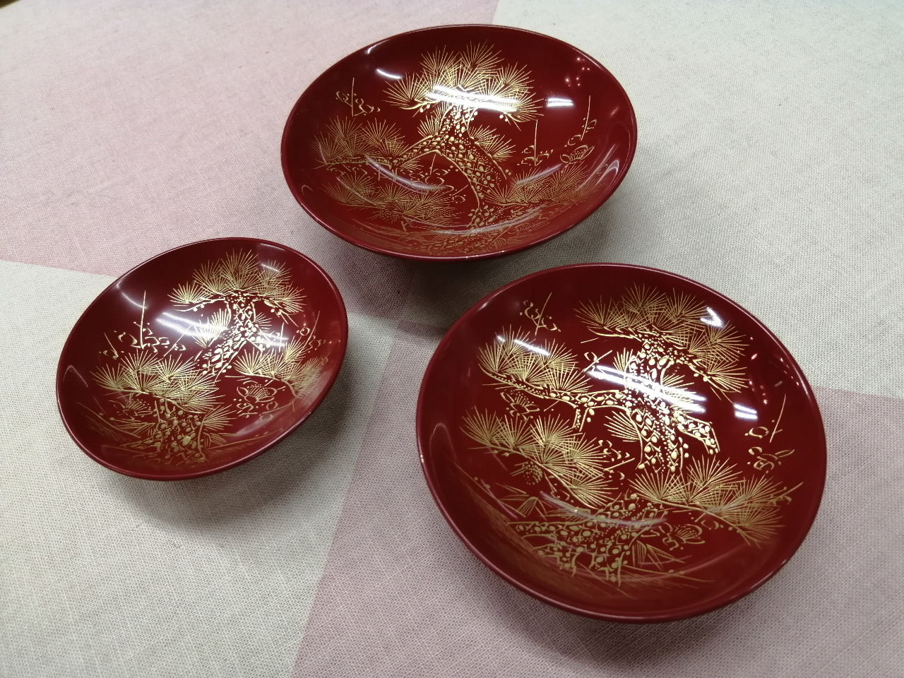 輪島塗　松竹梅沈金　三ツ組盃