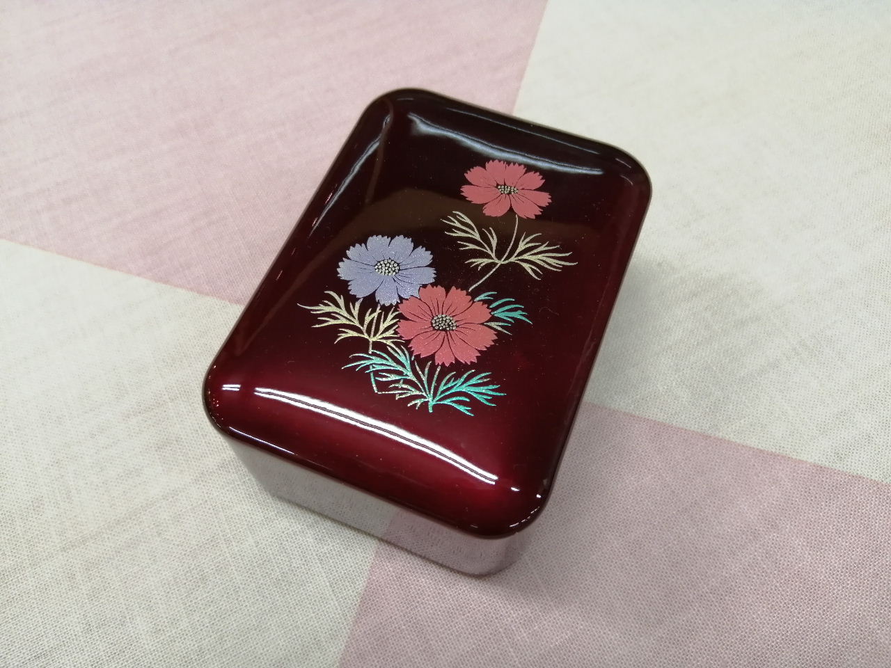 玉虫小箱 コスモス